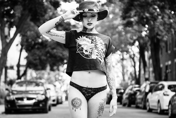 Grim Apparel | People of Print feature at hevy 2014 | hot tattoo babe with hat