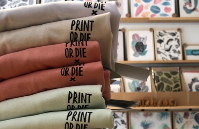 PRINT IS NOT DEAD by Natalia Ros | Handprinted T-Shirts